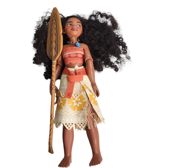 Disney Moana Classic Doll - Picture 1 of 3